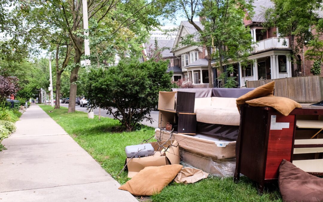 Spring Cleaning Made Easy: When to Call a Junk Removal Service